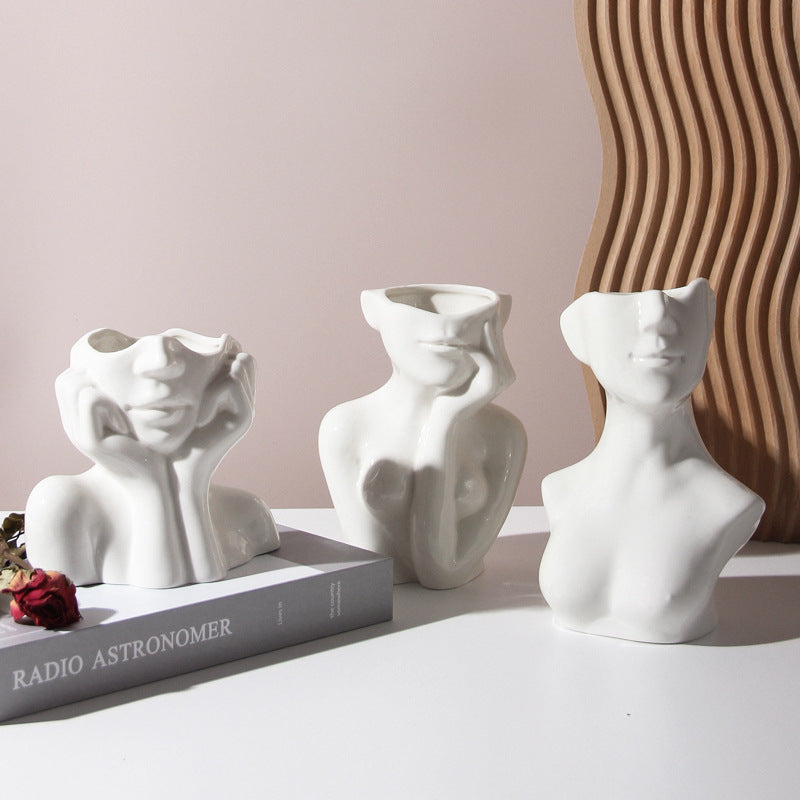 Torso-Vase aus Keramik – Originalproduktfoto